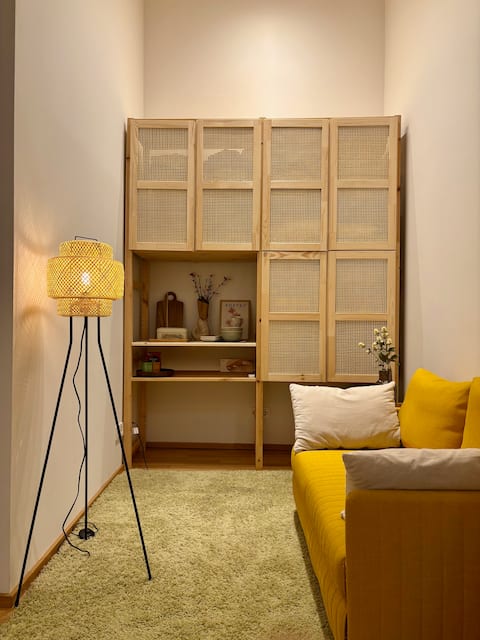 Erfolgreiche Airbnb-Immobilie: Luftiges Souterrain-Apartment in Mittersendling