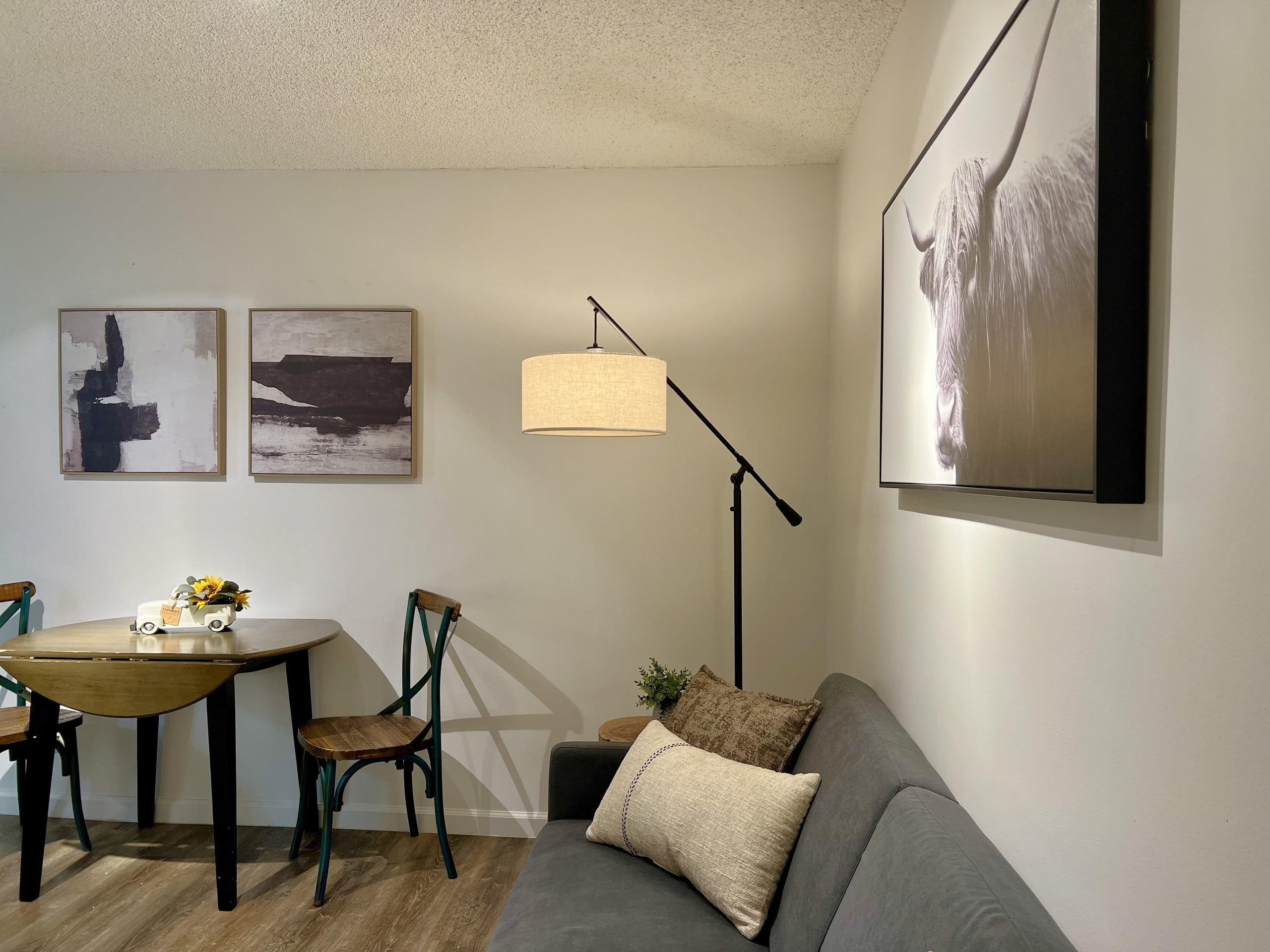 Heart of Honolulu Hideaway Suite + 1 Free Parking - Image 4
