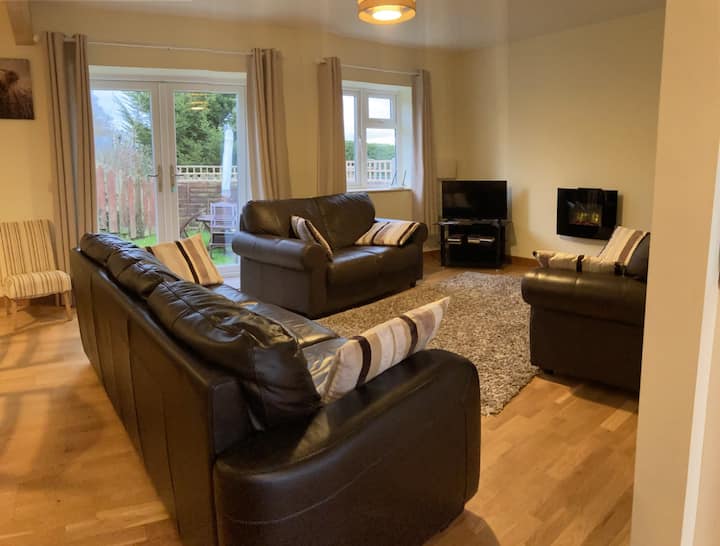 Welsh Countryside Lodge Fully Accessible Sleeps 6 - Chepstow