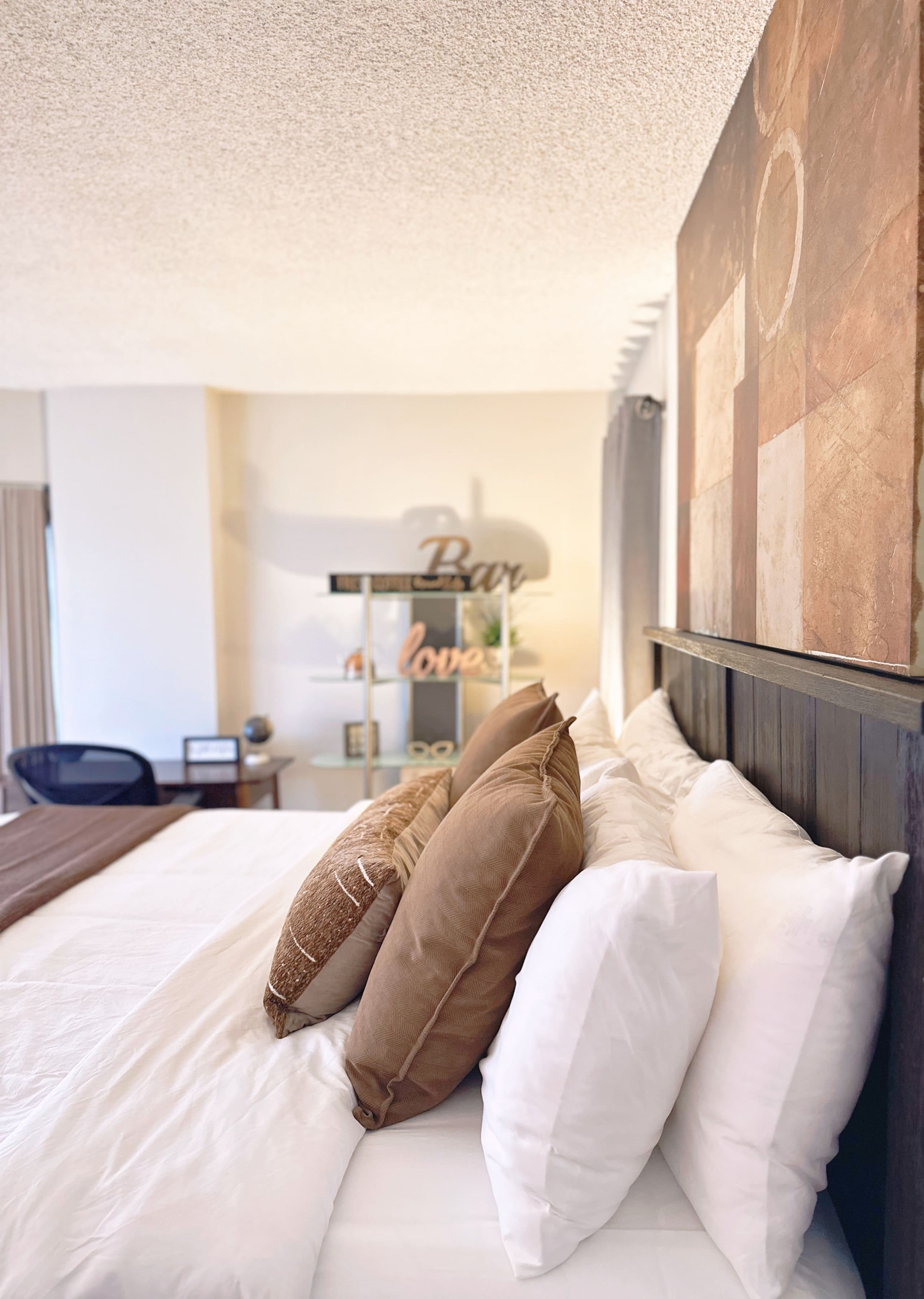32F Sky-High Honolulu Hideaway Suite| Free Parking - Image 21