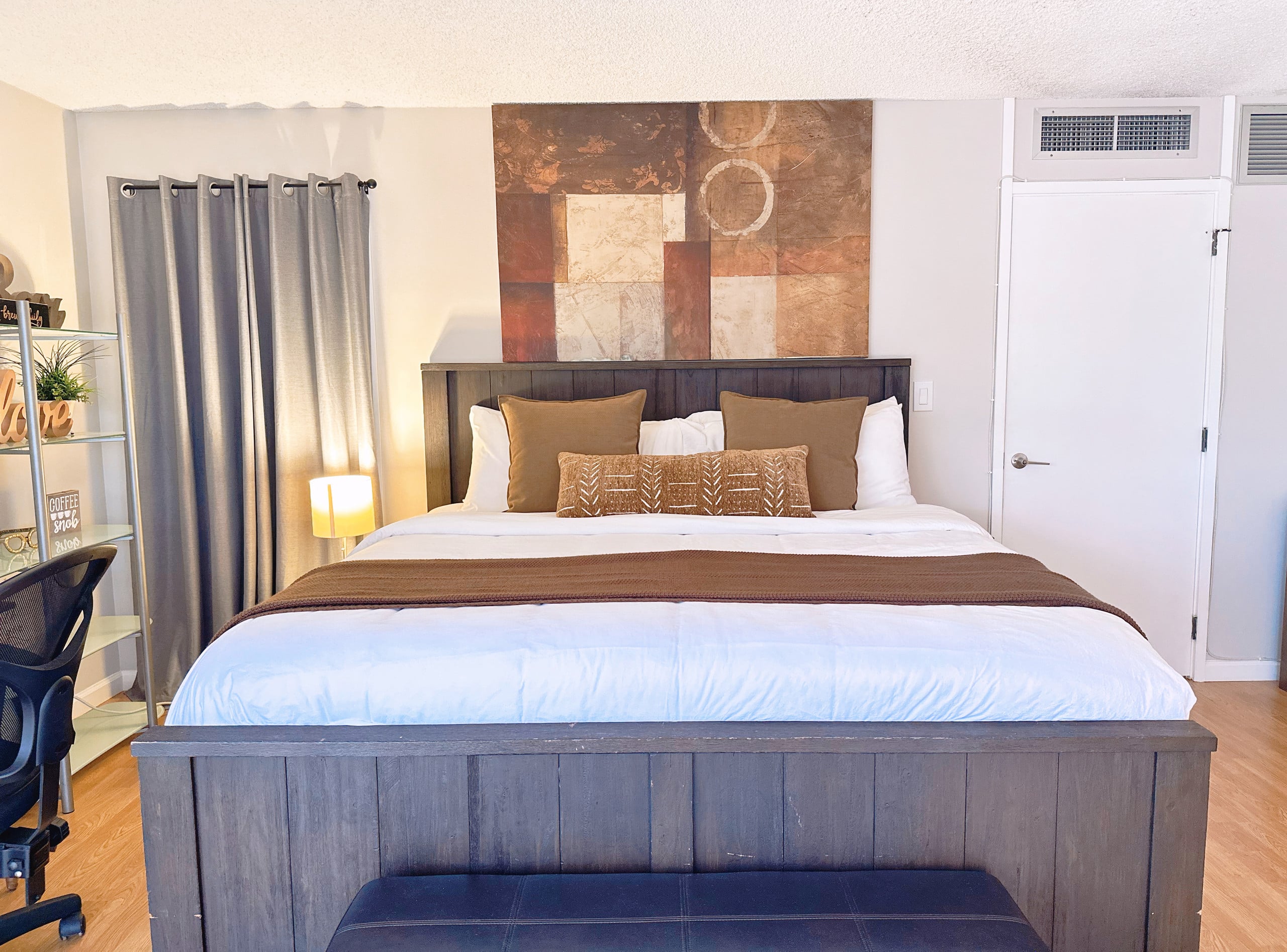 32F Sky-High Honolulu Hideaway Suite| Free Parking - Image 23
