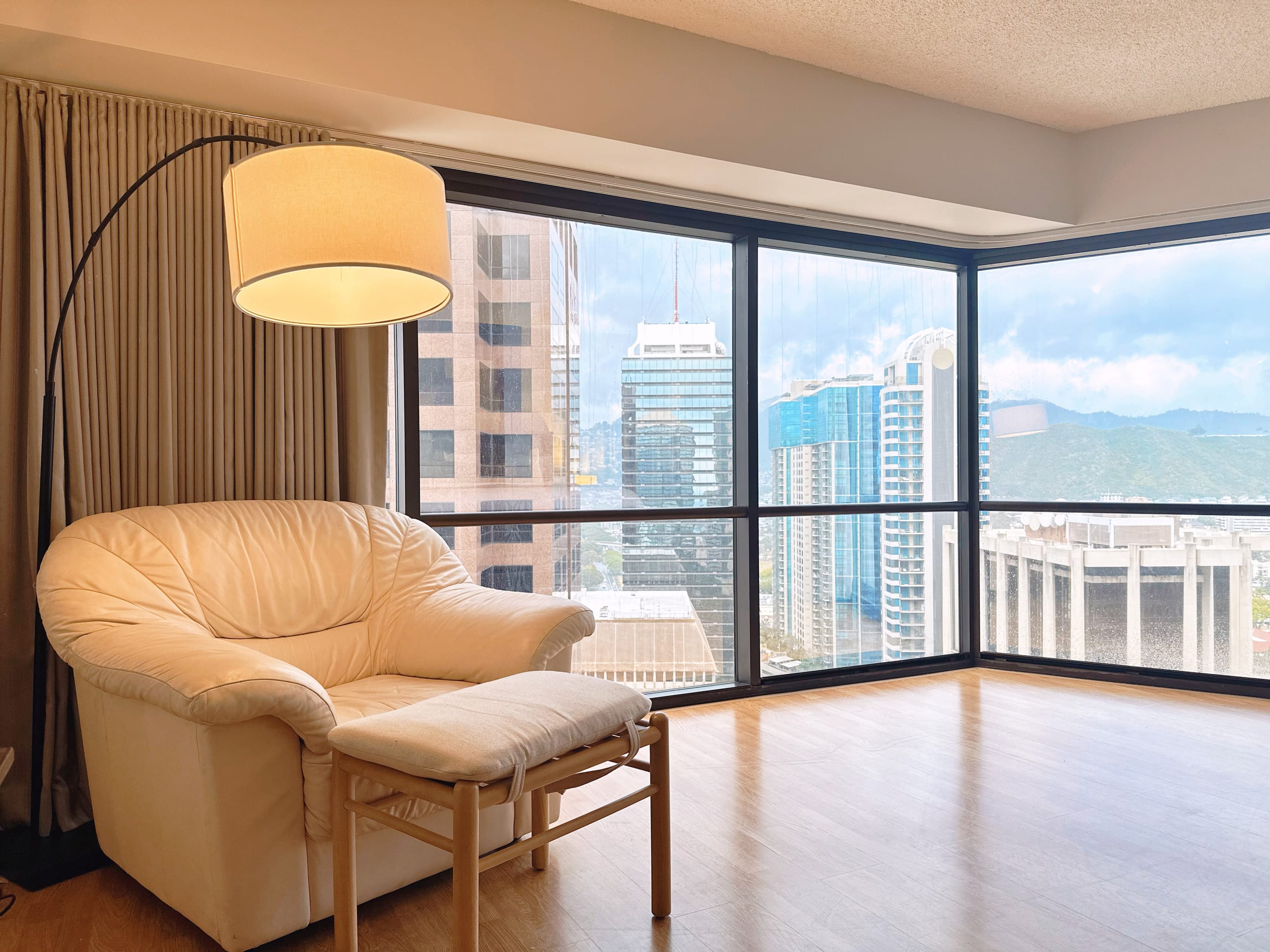 32F Sky-High Honolulu Hideaway Suite| Free Parking - Image 25
