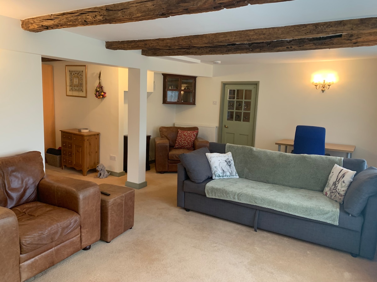 Popular Airbnb listing: Dog-friendly rural retreat in West Suffolk