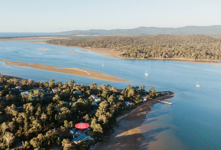 The Boat House Retreat – Squeaking Point