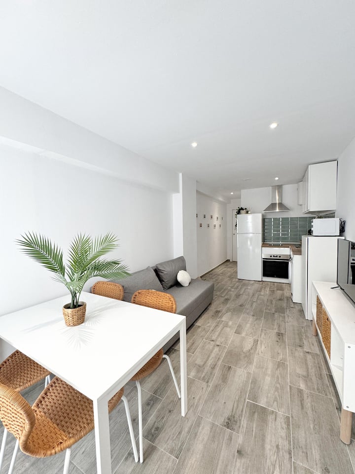 La Sal Apartment: With Wifi And Air Conditioning - San Fernando