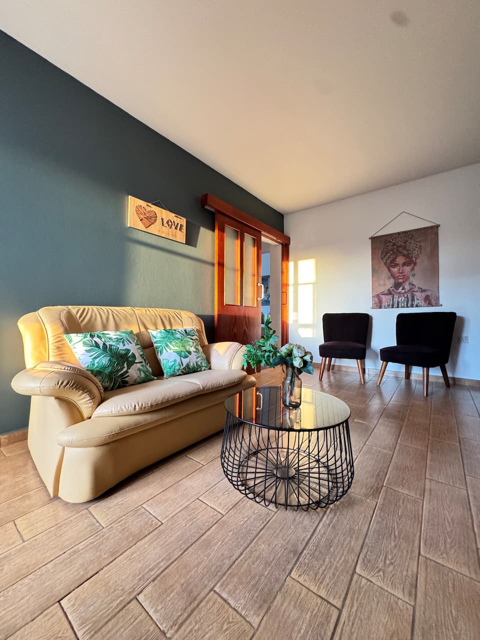 Gold Feather 2Bedroom Center Location and Pool — photo 1