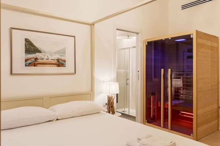 Modern Design Apartment + Sauna, Milan