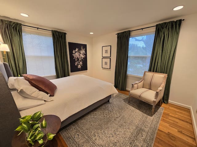 Charming Crieve Hall Cottage