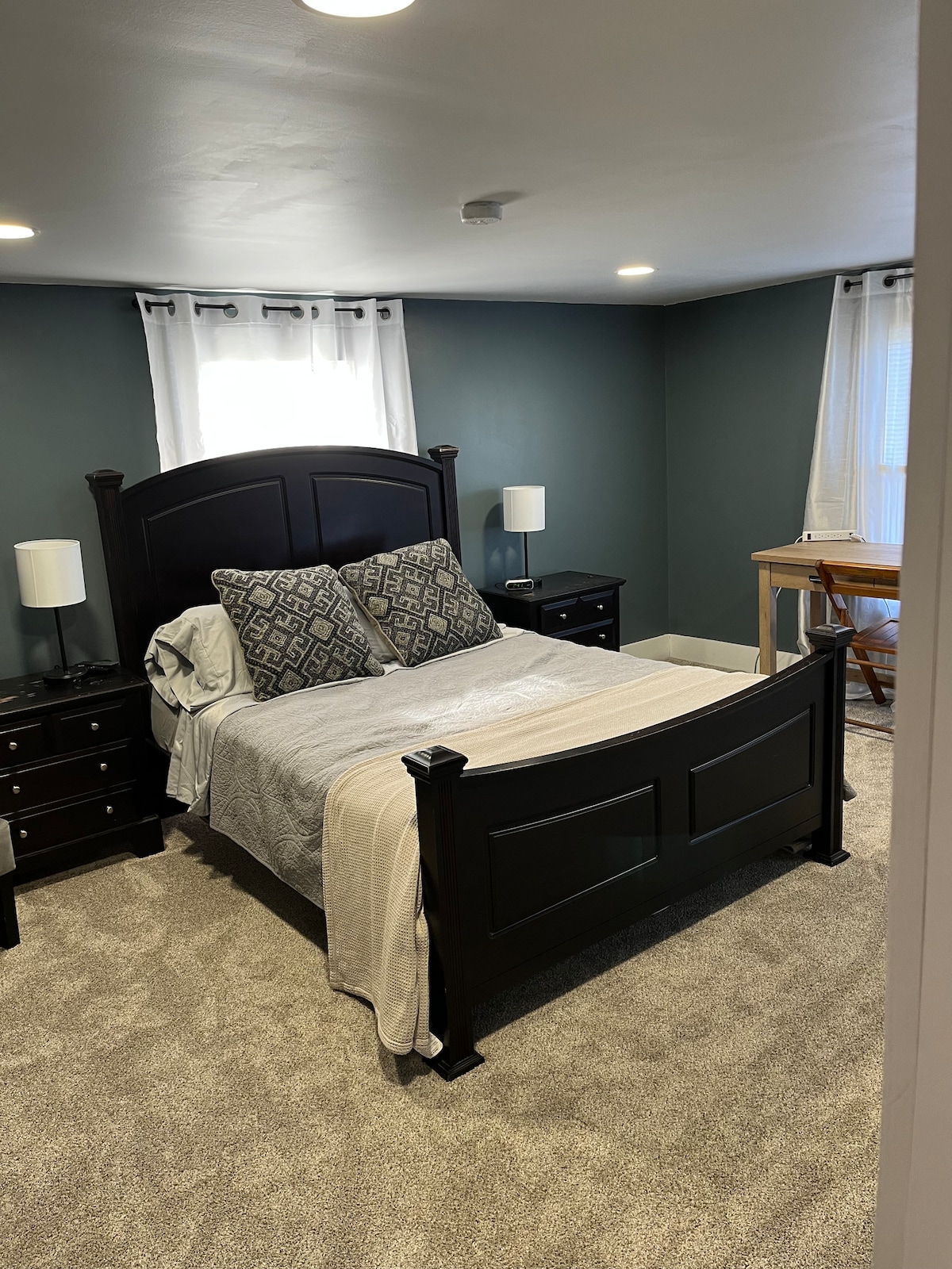 საძინებელი 1