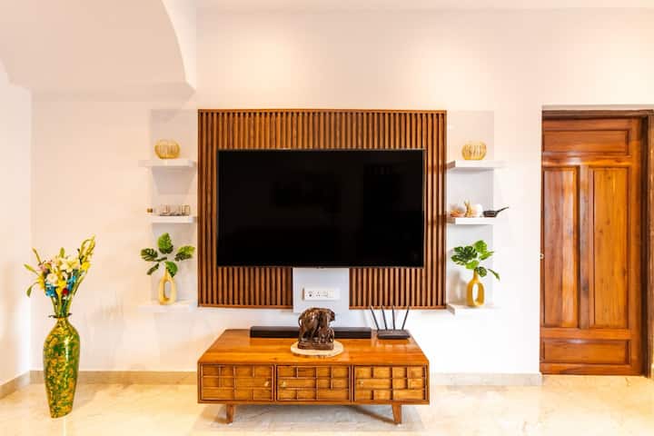 Living room image 4