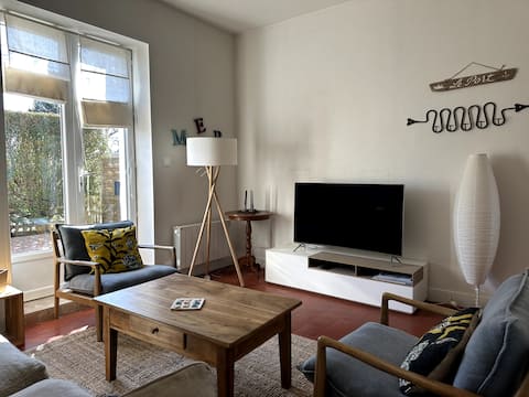 Popular Airbnb listing: Charming fisherman's house in Port En Bessin Huppain