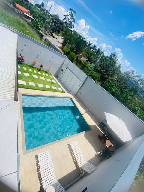 House with a pool near Raposo