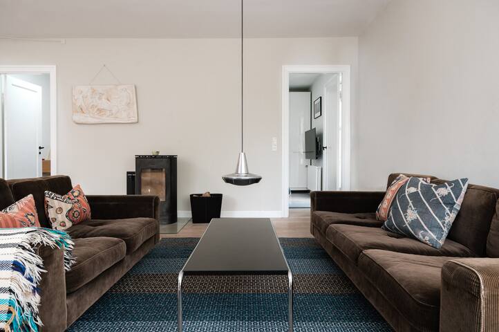 Stylish villa, roofgarden and beach gallery image 5