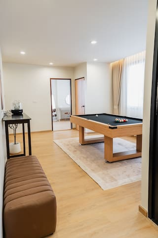 3BR Duplex Home 15mins SiamSquare /EkkamaiBTS 400m gallery image 4