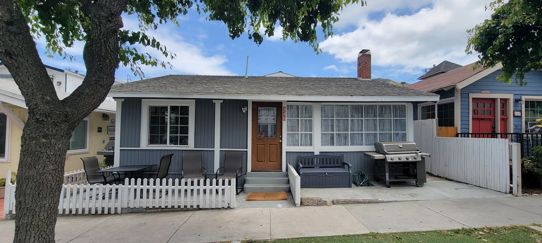 Catalina Sumner Retreat