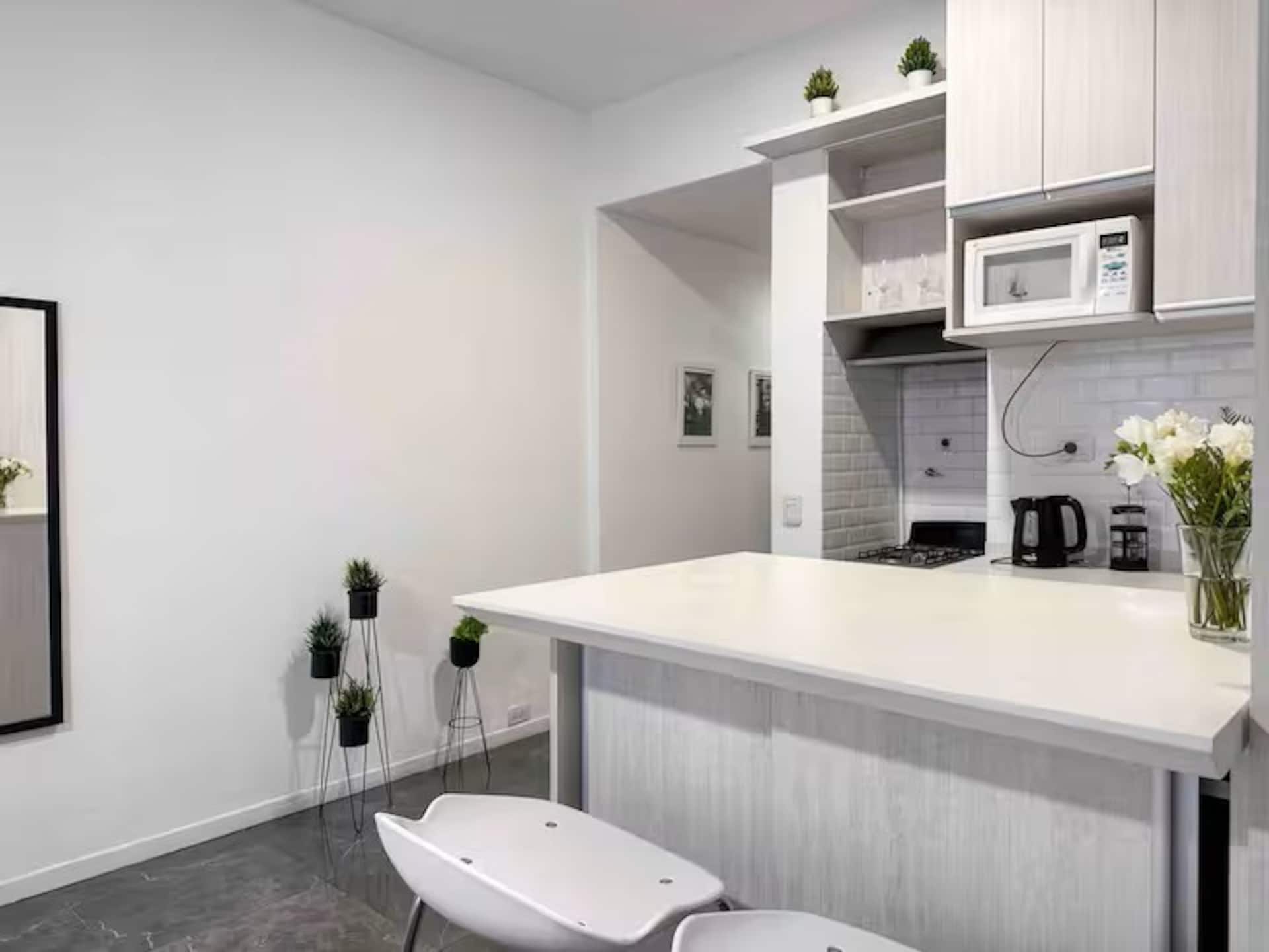 Loft mobiliado com pátio privativo no térreo em Recoleta