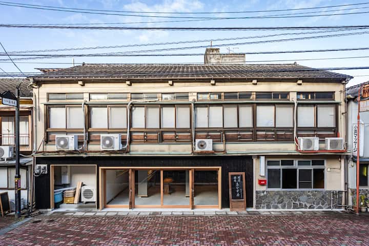 takamasa hosobaRihanna 2340inn: Art Gallery-like Traditional Japanese Tatami Room