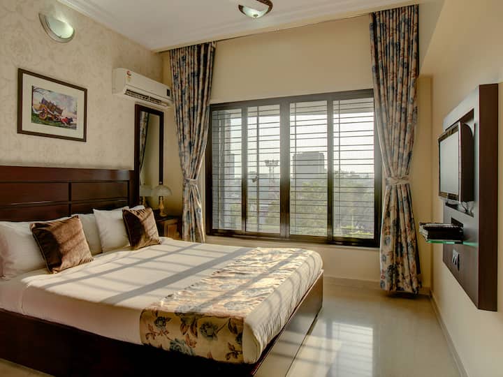5 Bhk Service Apartment In Andheri East - Mumbai