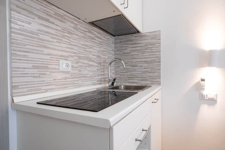 Studio 4: Accogliente , Luminoso, Funzionale. - Olbia