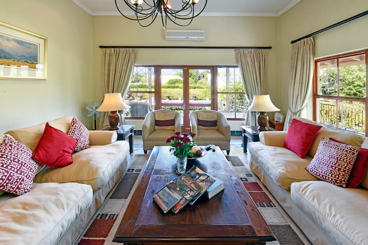 The Manor House @ Roubaix Estate - Franschhoek