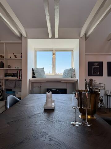 Charming Top-Floor Apartment gallery image 3