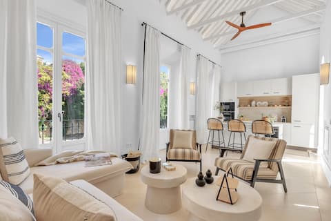 Successful Airbnb property: Palacio Pries II Exclusive Stay By ELE Apartments in Cañada De Los Ingleses