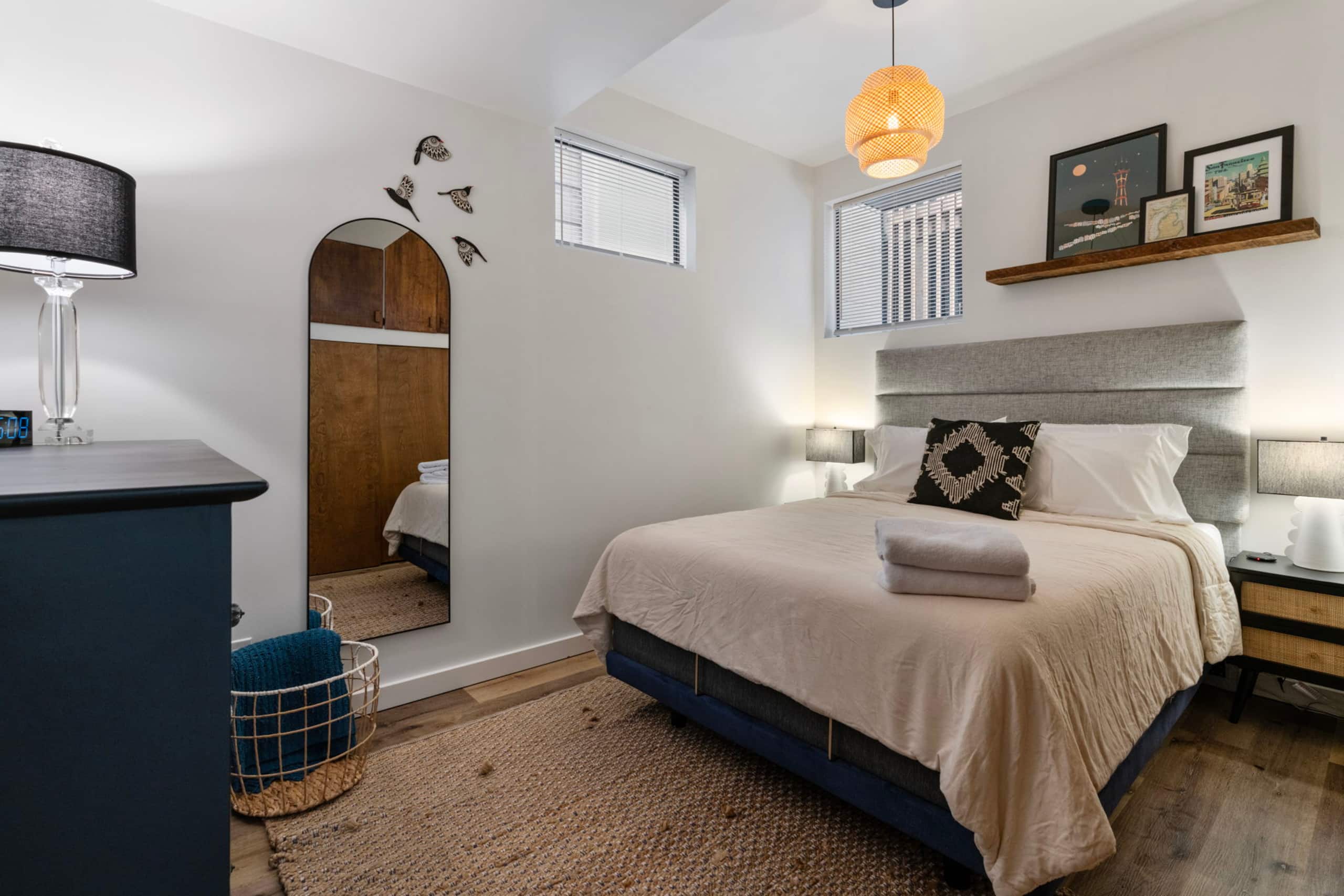 Condo in San Francisco · ★4.97 · 2 bedrooms · 2 beds · 1 bath - Image 8
