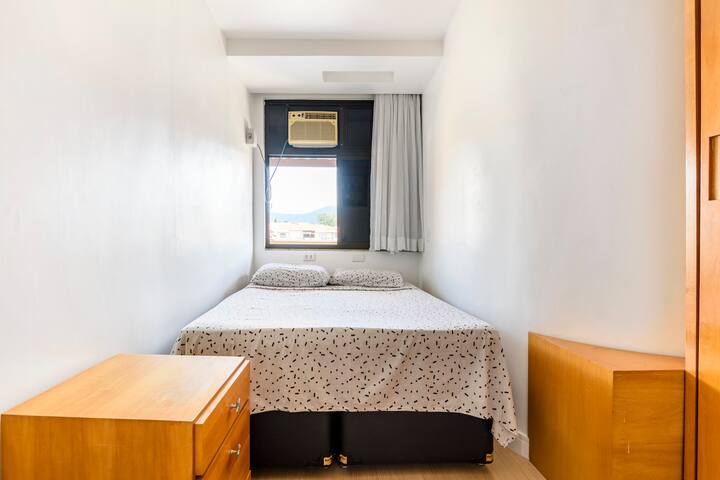 Penthouse with 3 bedrooms garden & pool gallery image 4