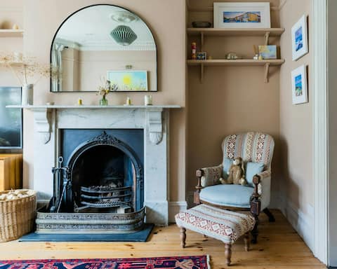 Top Airbnb: Spacious Central Bristol Home in Filton