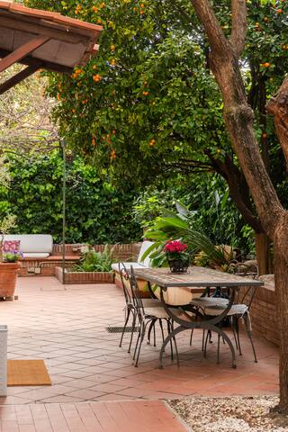 Aventino Garden House gallery image 4