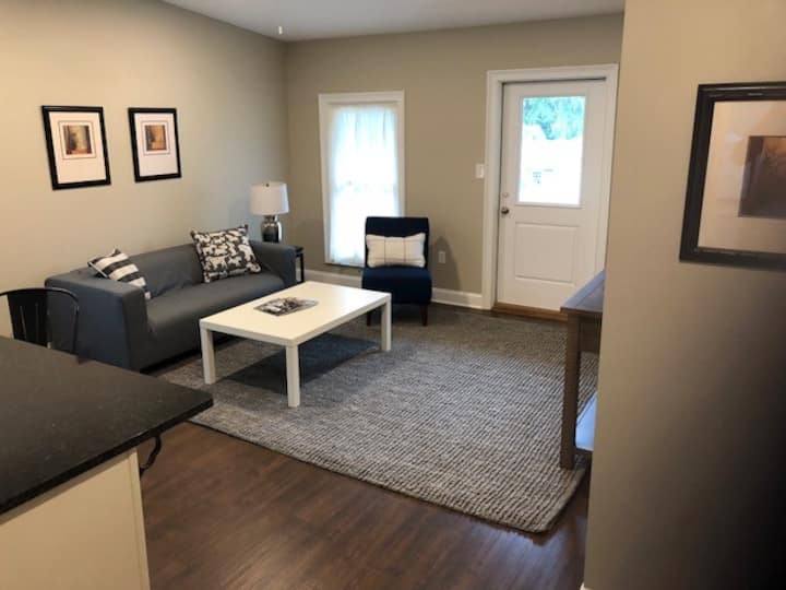 2br Apt-track/town (Blocks Away) - Saratoga Springs, NY