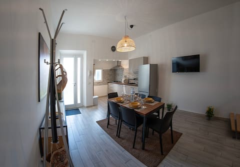 Top performing Airbnb: Apartment in the center of Cecina in Cecina