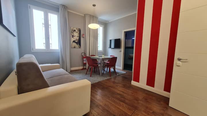 Marilyn Apt. 5 Minuti Stazione Smn, Cucina E Sala - Florence