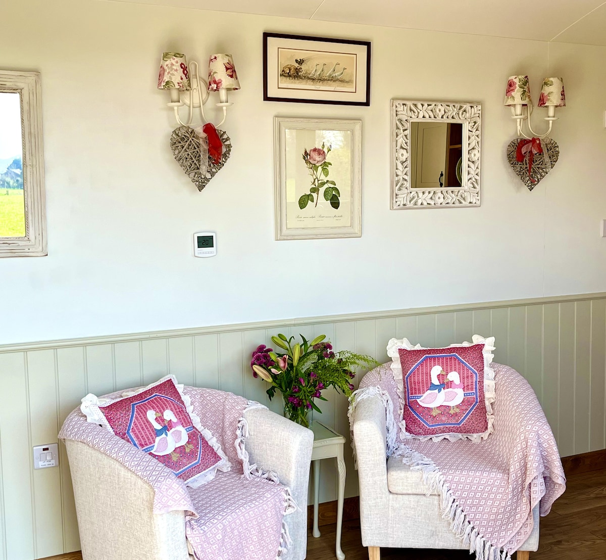 Successful Airbnb property: Lovely country shepherd's hut. in Cheshire West And Chester