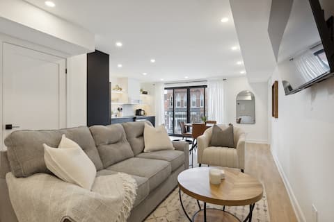 Condo for 4 Overlooking Downtown Collingwood