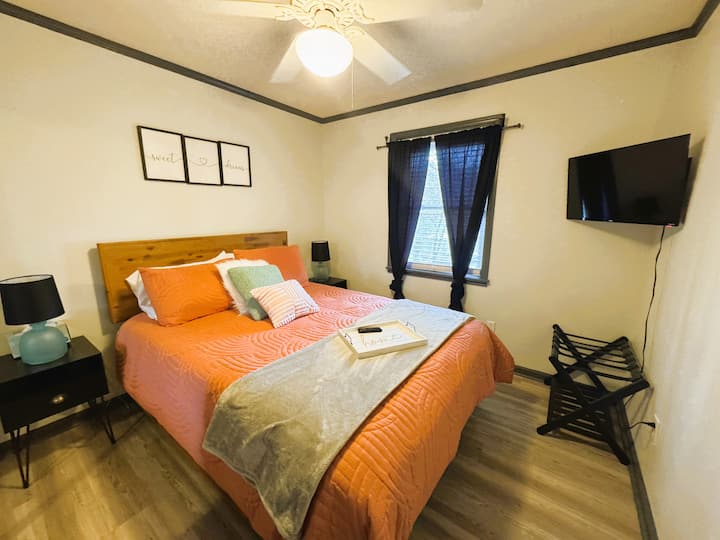 Bračni krevet (širine 150-179 cm)