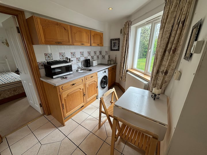 Self-contained Waterfront Flat - West Mersea