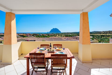 [Sea View–Tavolara] Stunning house with terrace