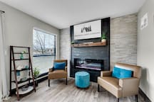 Gorgeous and ALL NEW, Resort, Pools, Lake, Branson