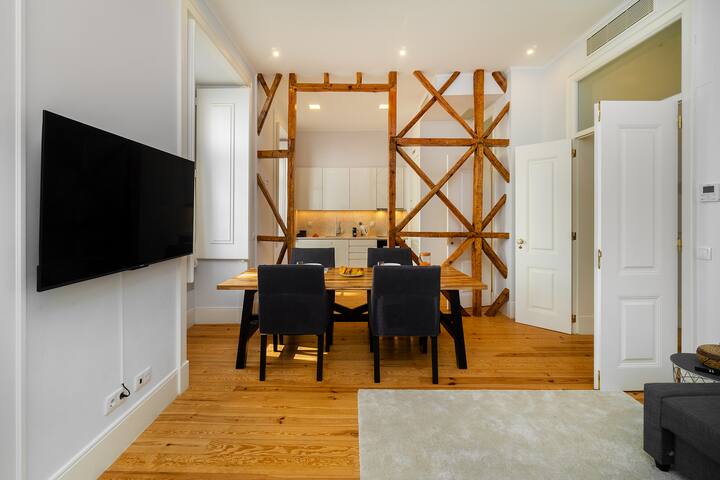 Elegant Stay in Lisbon’s Historic Downtown