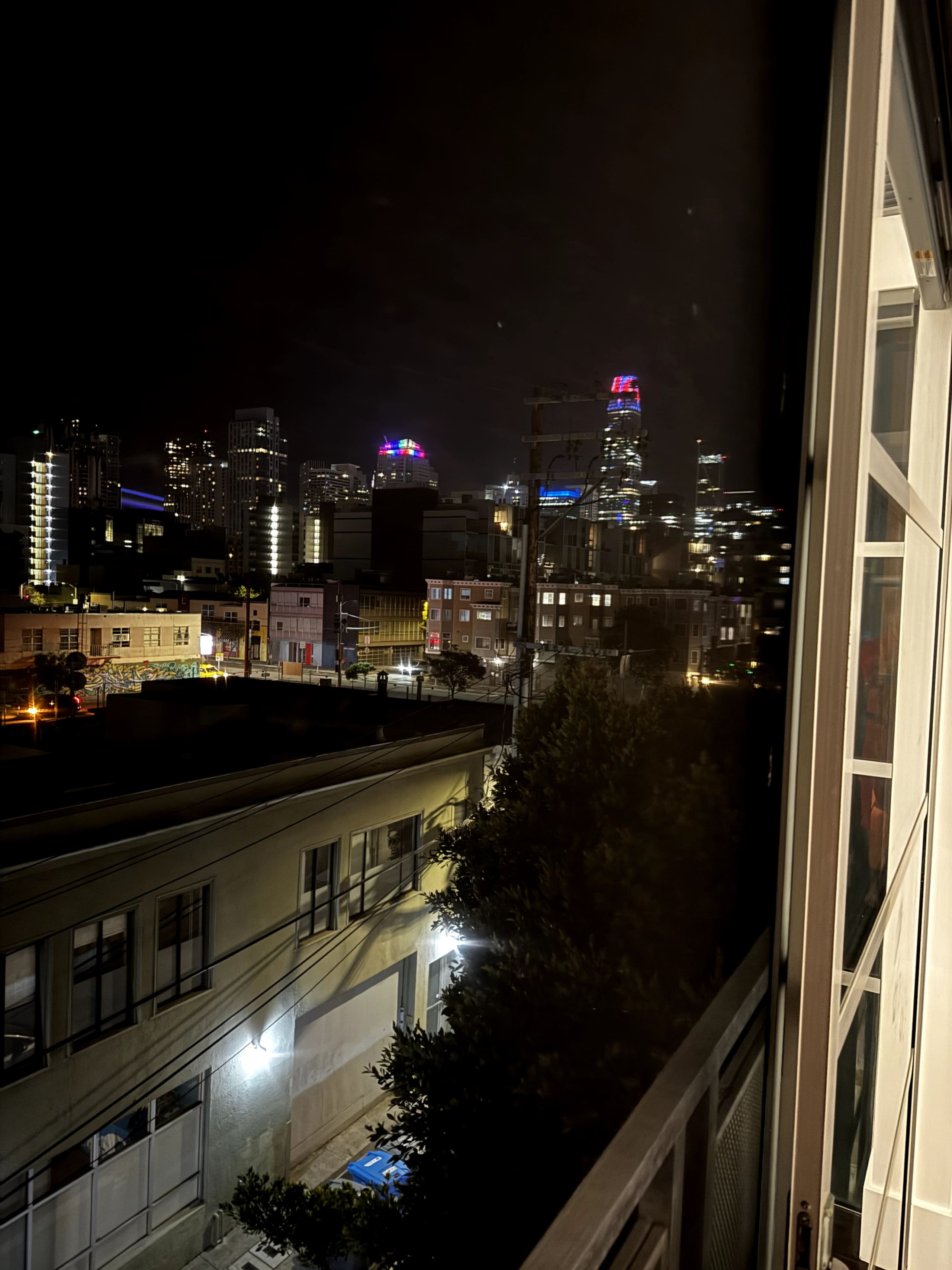 Condo in San Francisco · ★5.0 · 1 bedroom · 3 beds · 1.5 baths - Image 41