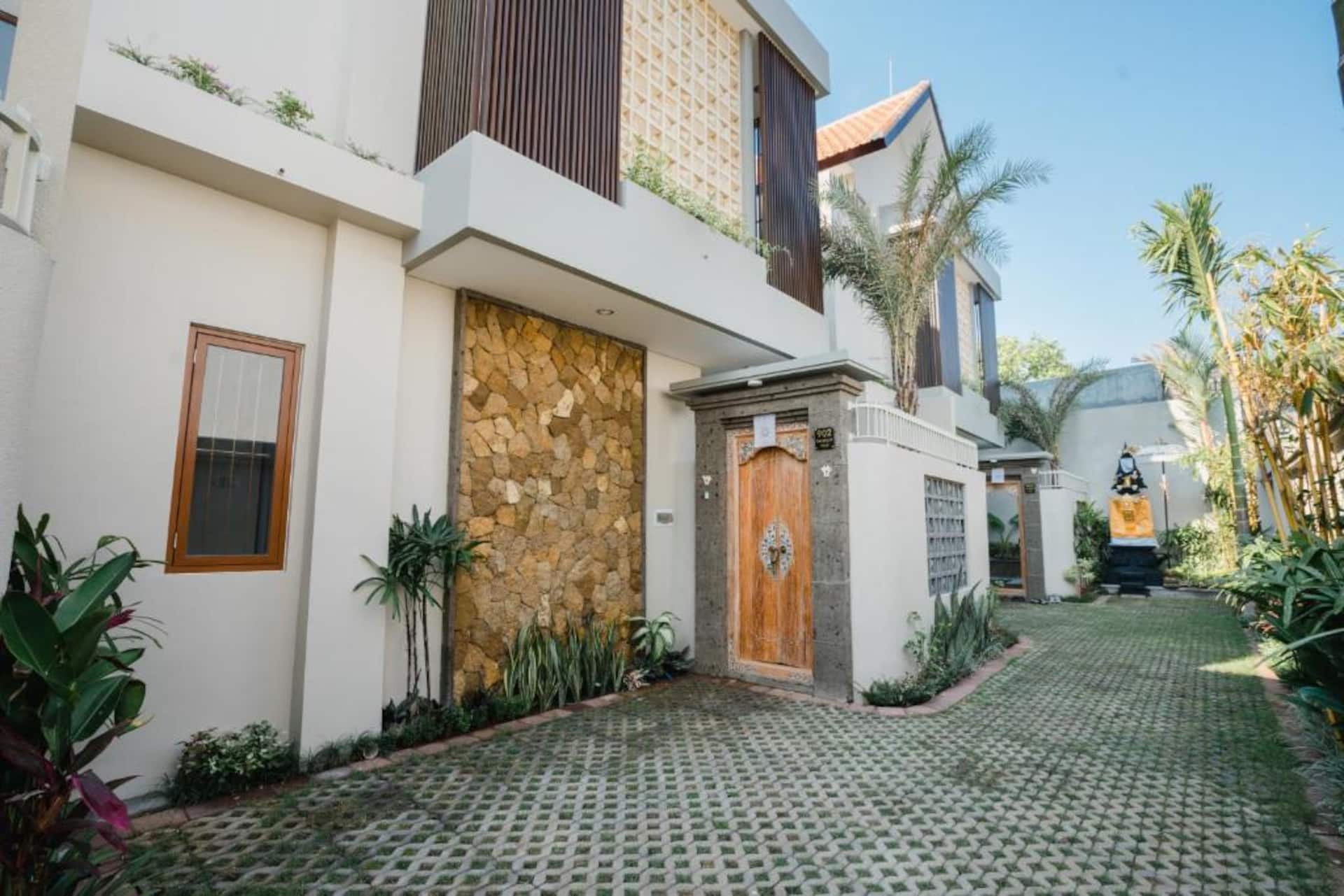 Homey Seaside Hideaway 3 Bedroom Private Villa in Sanur