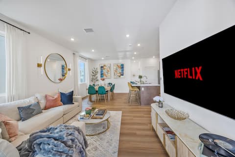 SoCal Resort I Kid-Friendly Pool Gym Arcade Courts