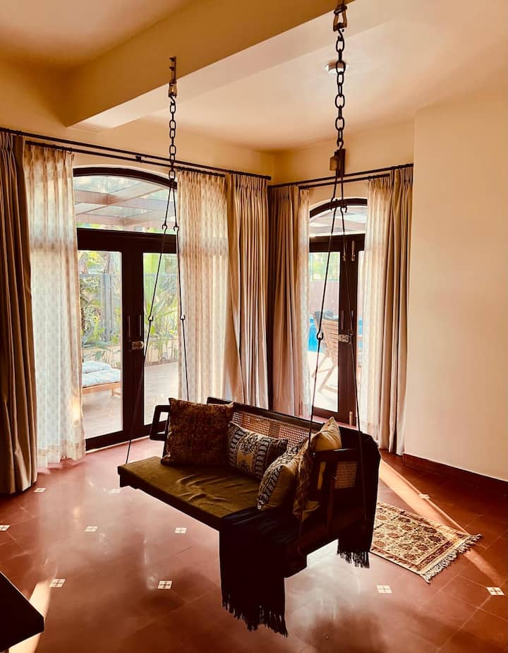 Living room image 2