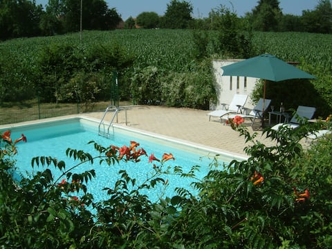 4-Bed Villa with inground pool