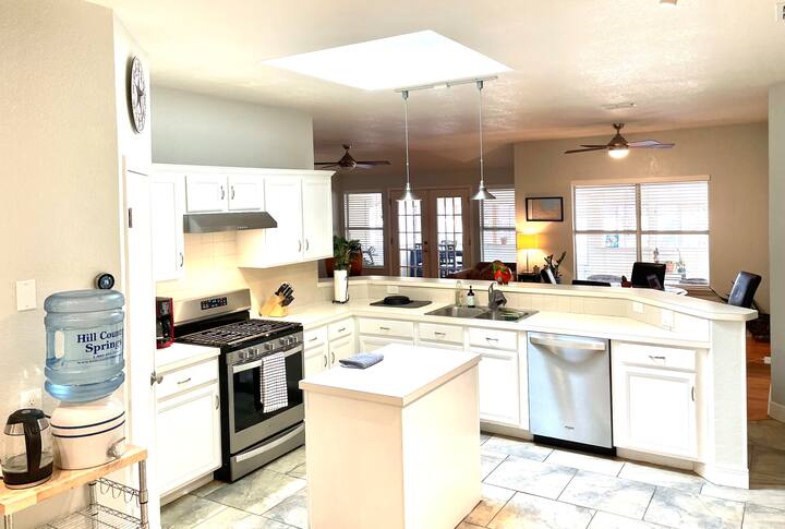 Master Bedroom Ensuite!