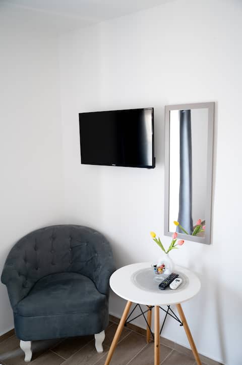 Successful Airbnb property: One bedroom apartment for three in Općina Karlobag