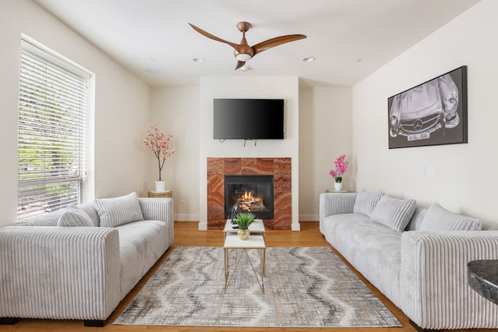 Lux Townhome - Oak Lawn Uptown Dallas! Fast Wifi - Dallas, TX
