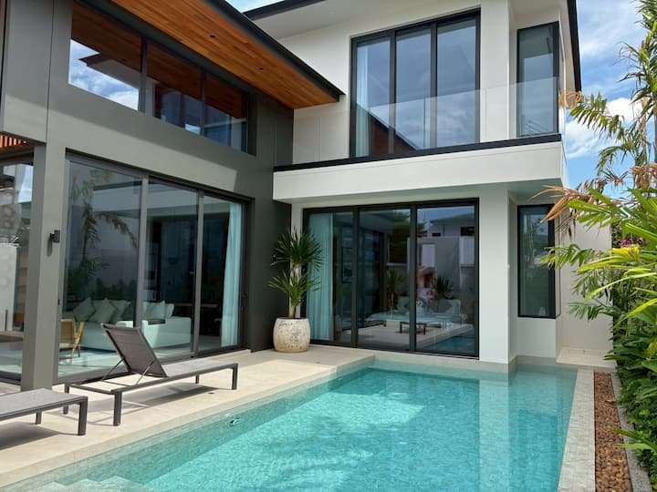 Modern Luxury Pool Villa 4 Bedrooms V.12 - Phuket