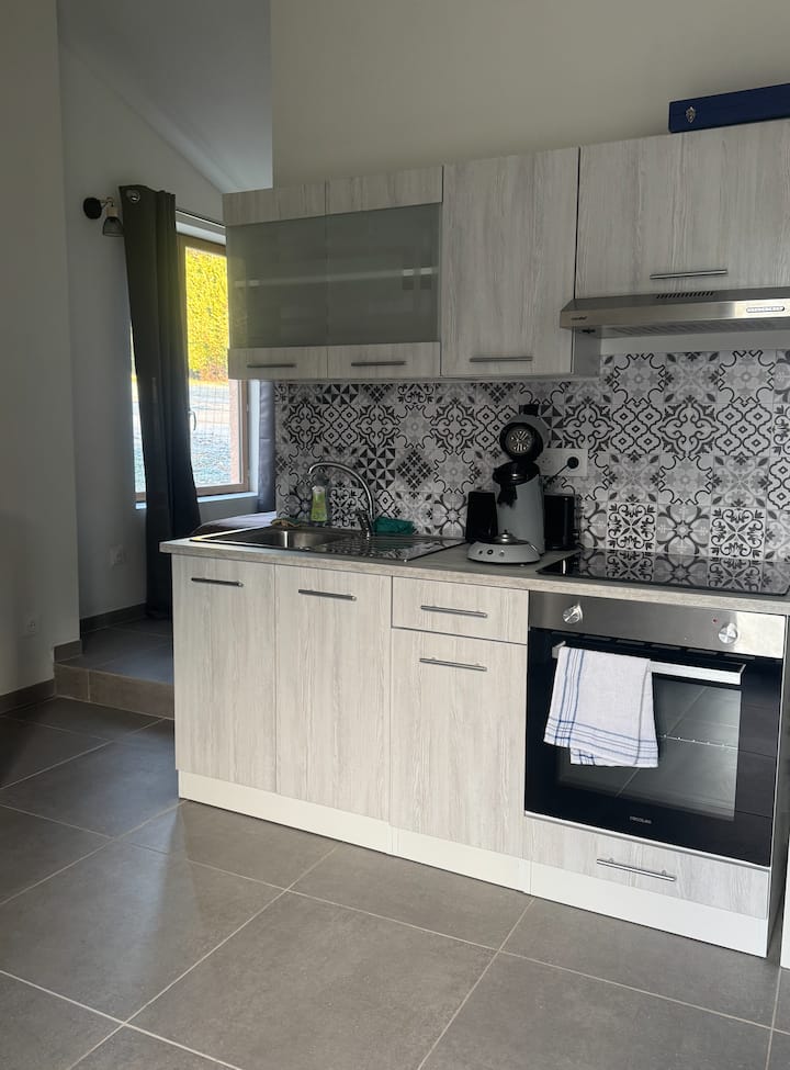 Charmante Maisonnette Avec Accès Piscine - Mimet